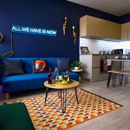 Luxury Stevenage Town Centre Apartment Exterior foto