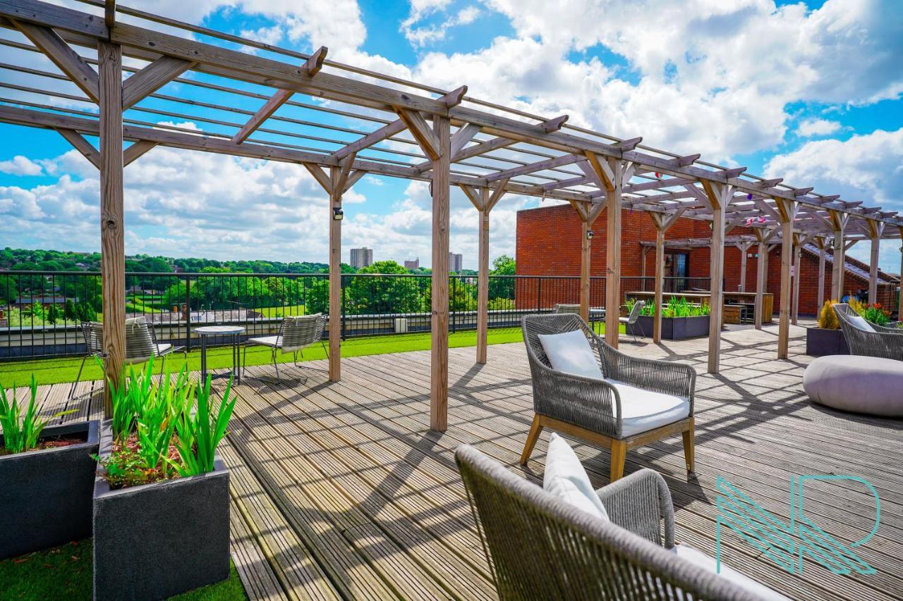 Luxury Stevenage Town Centre Apartment Exterior foto